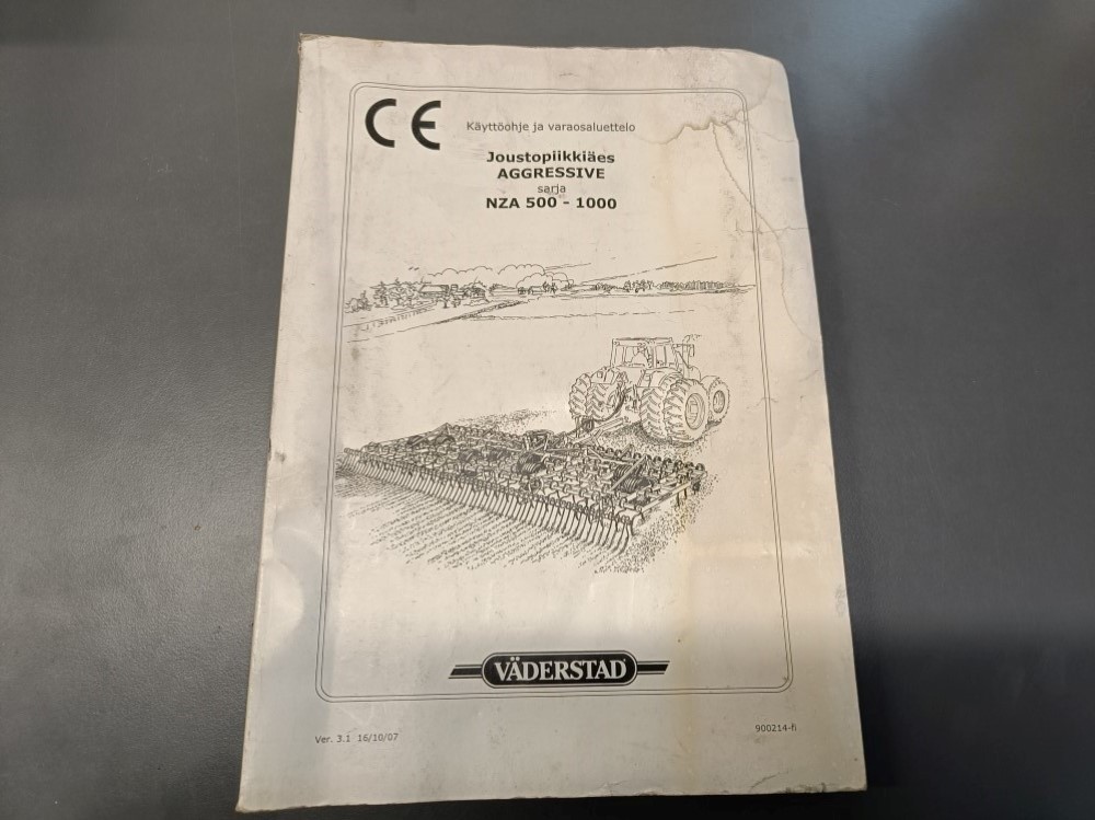 Väderstad joustopiikkiäes aggressive / NZA500-1000 Käyttöohje ja varaosaluettelo