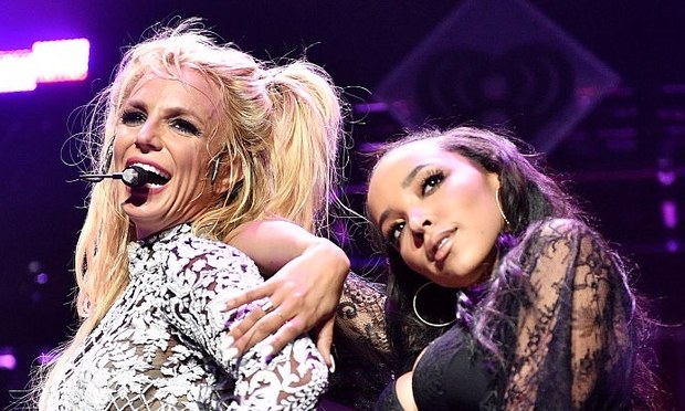 Watch Britney Spears And Tinashe Perform “slumber Party” Together For The First Time At Kiis Fm
