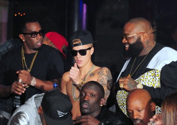 Justin Bieber Takes His Shirt Off To Party With Diddy And Rick Ross In Atlanta Directlyrics 5787