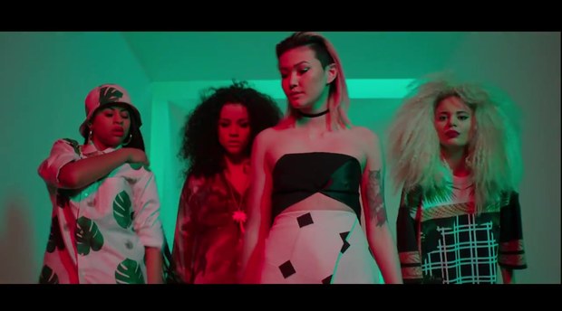 Neon Jungle lyrics - Directlyrics