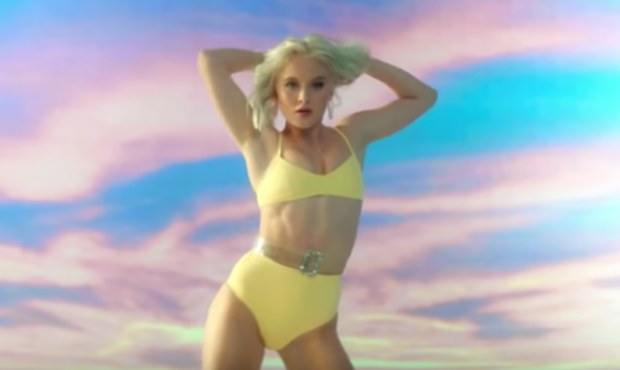 Yes Zara Larsson Has An Incredible Body And She Flaunts It In The Ruin My Life Music Video