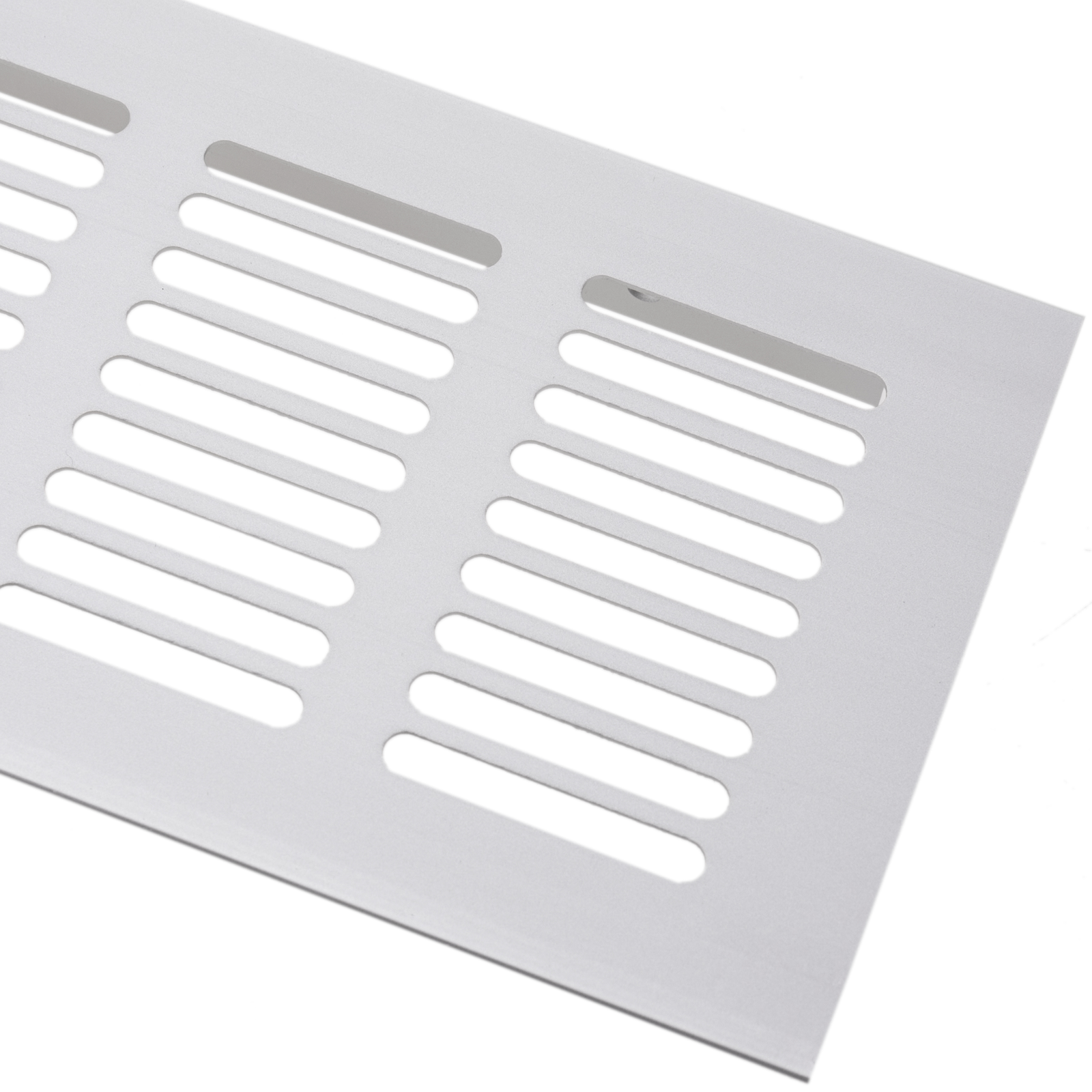 Grille de ventilation pour plinthes base en aluminium 300x60mm de couleur  noire