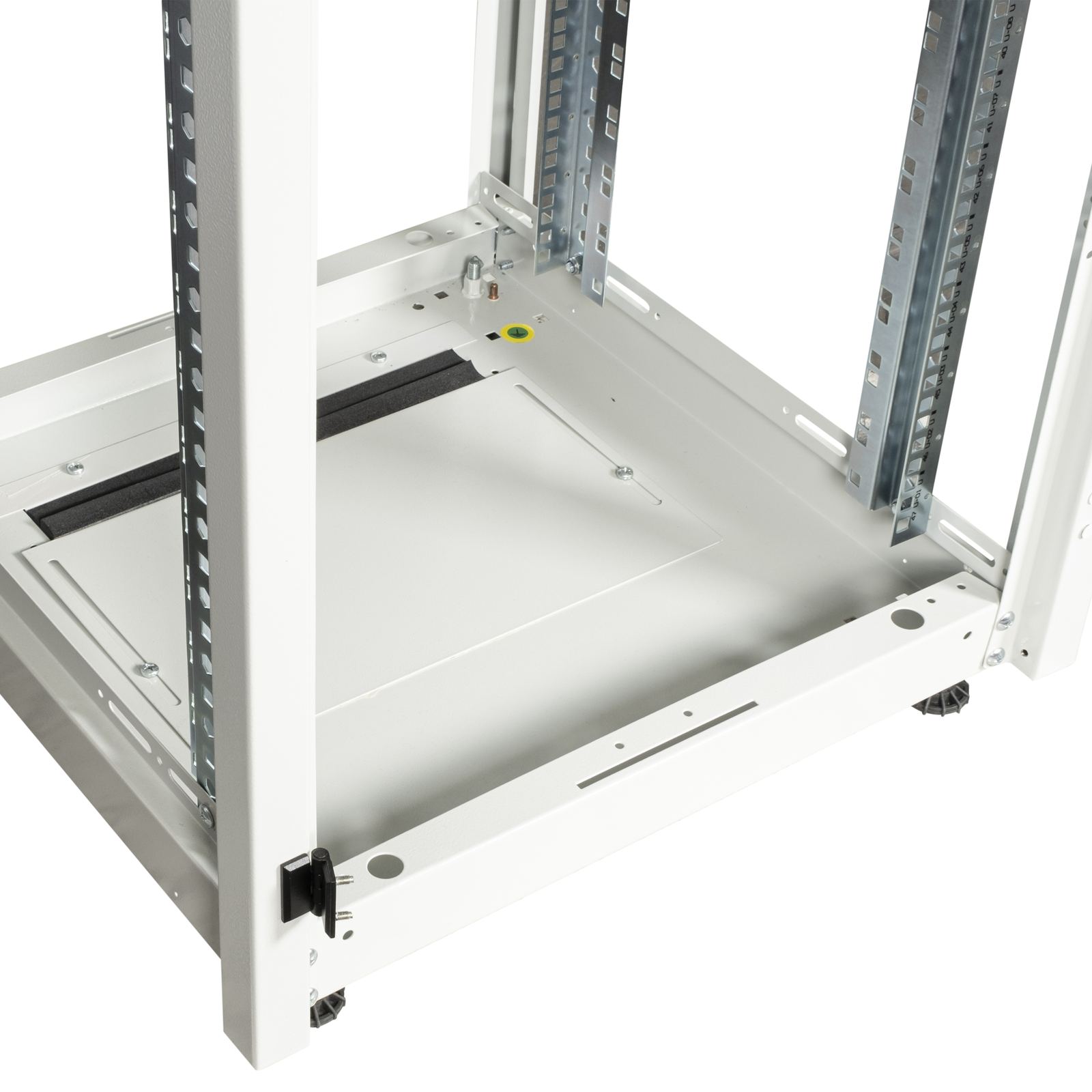 Armario rack 19 de pie 24U 600x600x1200mm MobiRack de RackMatic -  Cablematic