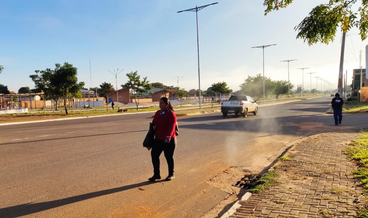 Frio aperta e Prefeitura entrega cobertores para famílias nesta terça-feira (26)