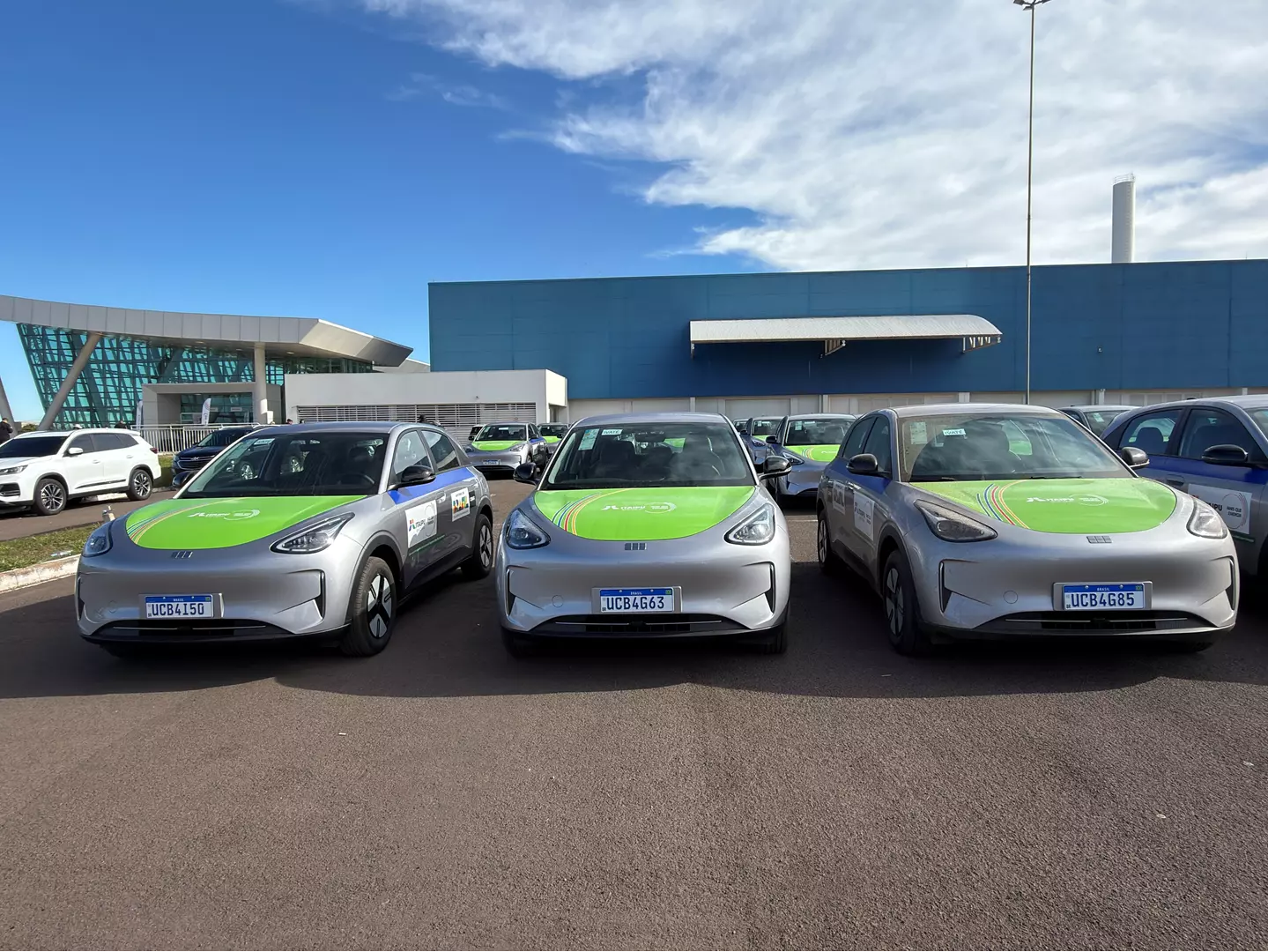 Ivaté recebe três novos veículos elétricos para reforçar a saúde municipal