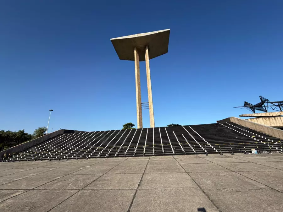 MONUMENTO NACIONAL AOS MORTOS DA SEGUNDA GUERRA MUNDIAL