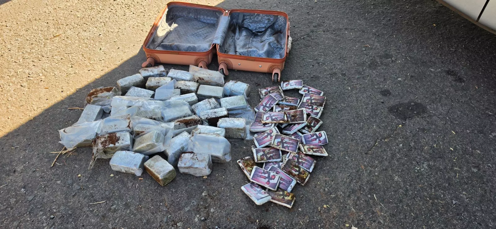 Polícia Rodoviária apreende oito quilos de drogas em ônibus na SP-294