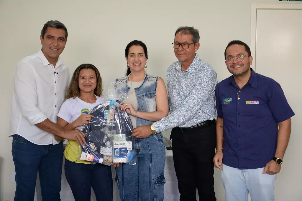 Prefeitura de Barreiras inicia entrega de kits de trabalho para Agentes Comunitários de Saúde da Atenção Primária