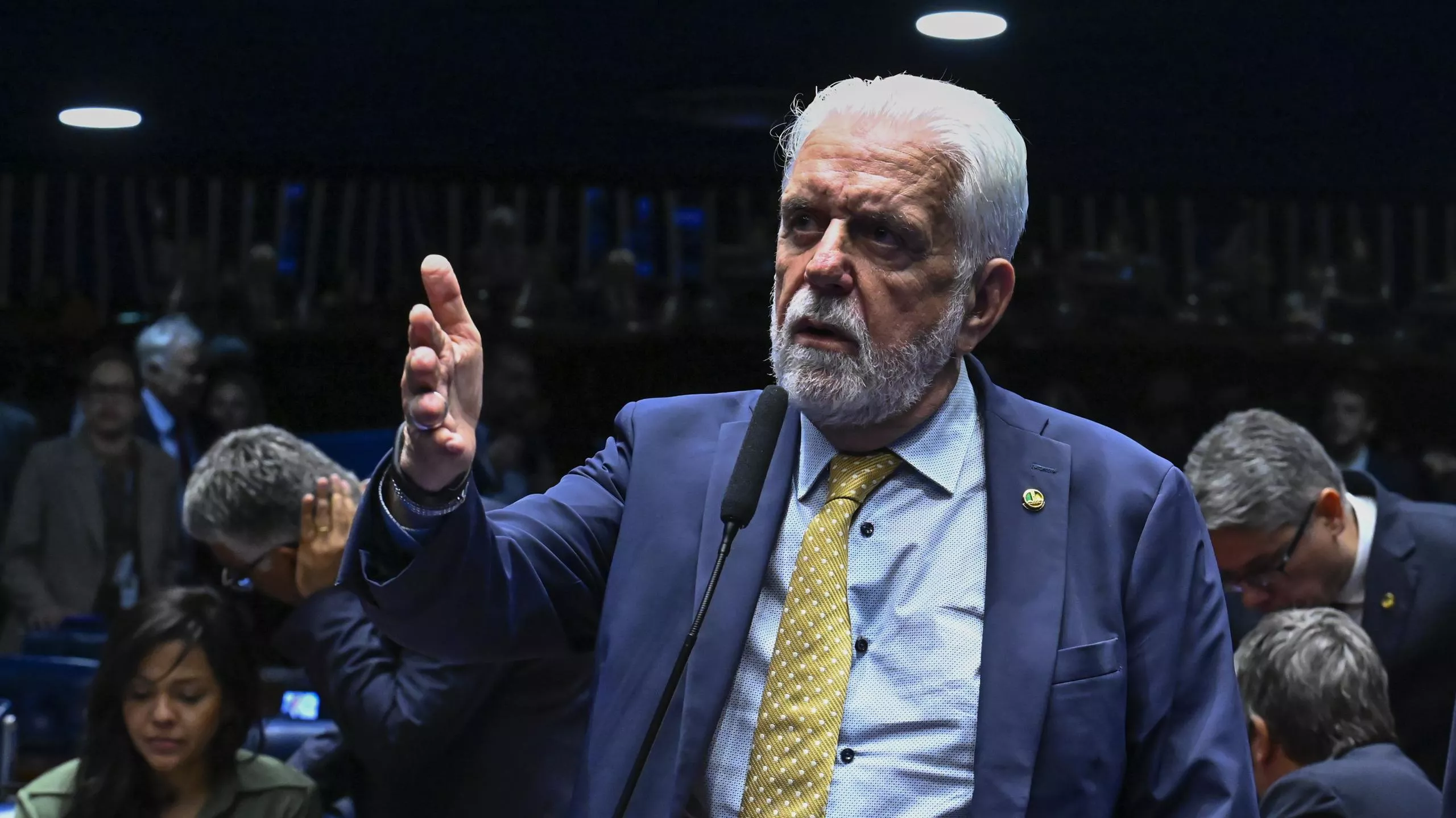 Jaques Wagner deixa liderança do governo no Senado após ser alvo de operação da PF