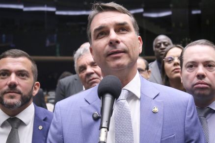 Flávio nega humilhação, se desculpa e diz não ser correspondido por Michelle