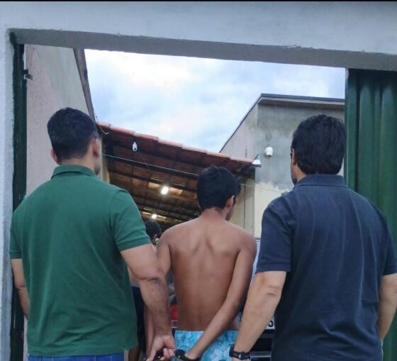 Menor de 17 anos estupra, assalta e ameaça mulher de 58 em MT