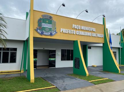 Servidor é denunciado por postar fotos íntimas de mulheres em rede social