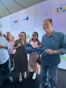 PT de São Félix do Araguaia agradece Professora Rosa Neide e Senador Carlos Fávaro por viabilização de micro-ônibus para a Saúde