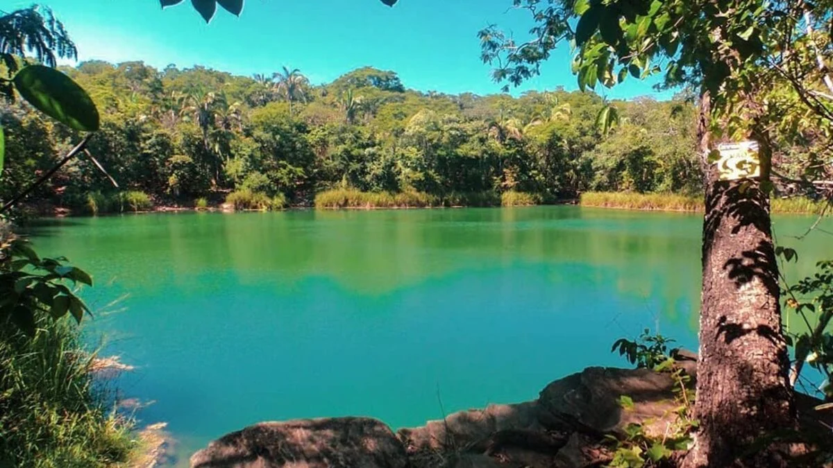 Lagoa ‘sem fundo’ de Niquelândia passa por tentativa de medição da profundidade; veja resultado