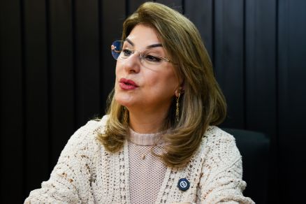“Tem criança viciada em tela igual à cocaína; é um veneno”, diz pediatra