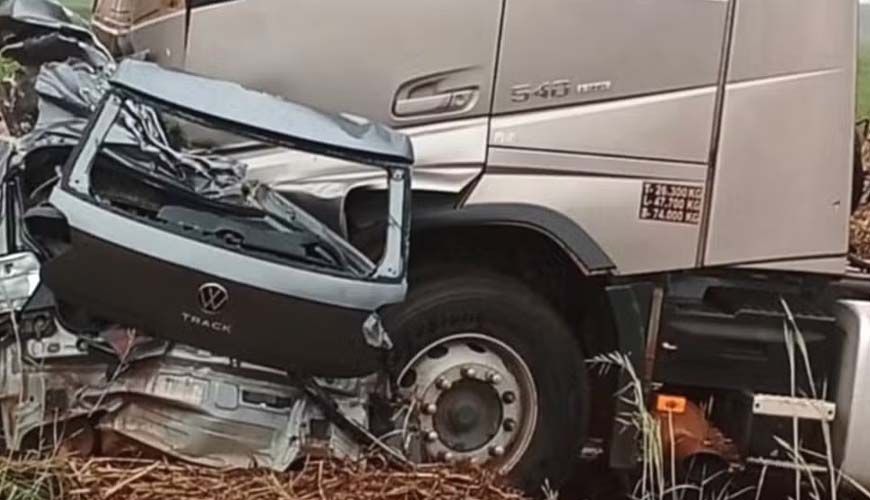DJs e produtor musical morrem após batida entre carro e carreta na MT-249