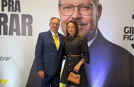 Virginia Mendes relembra perdas da pandemia durante lançamento de livro de Gilberto Figueiredo