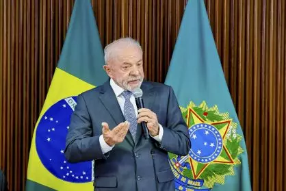 Decreto sobre regulação de redes sociais vira novo embate entre poderes