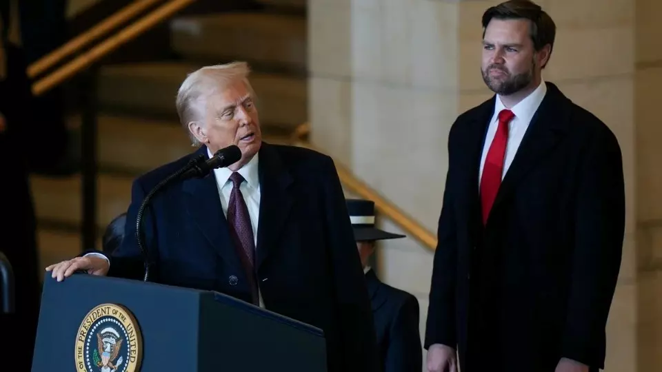 Trump e Vance assinam digitalmente acordo preliminar de paz com o Irã