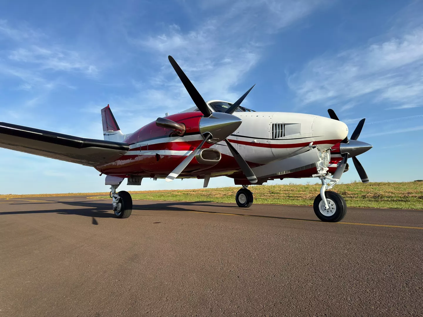 KING AIR C90-A - Ano 1999 Com 2.500,0 Horas Disponíveis - Consulte já !