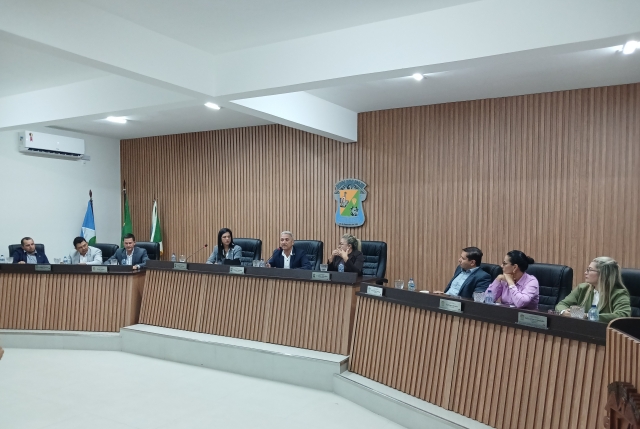 Câmara de Pontal do Araguaia realiza 50ª Sessão Ordinária com votação de projetos e apresentação de indicações