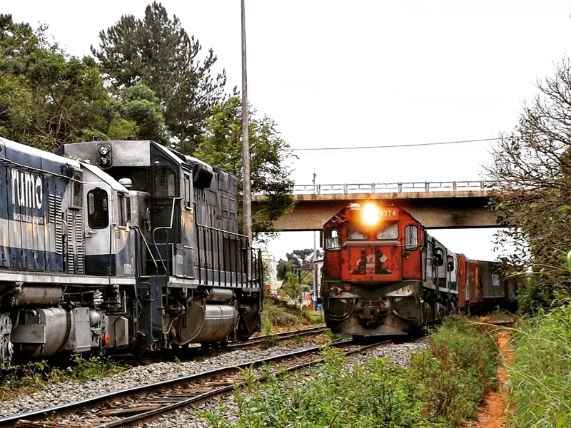 Ferrovia entre Mafra e São Francisco do Sul entra no centro de disputa entre estados e Governo Federal