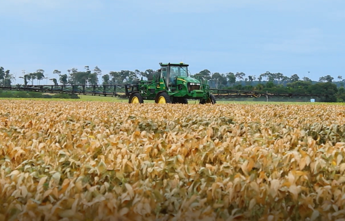Regulamentação dos defensivos ganha força no agro