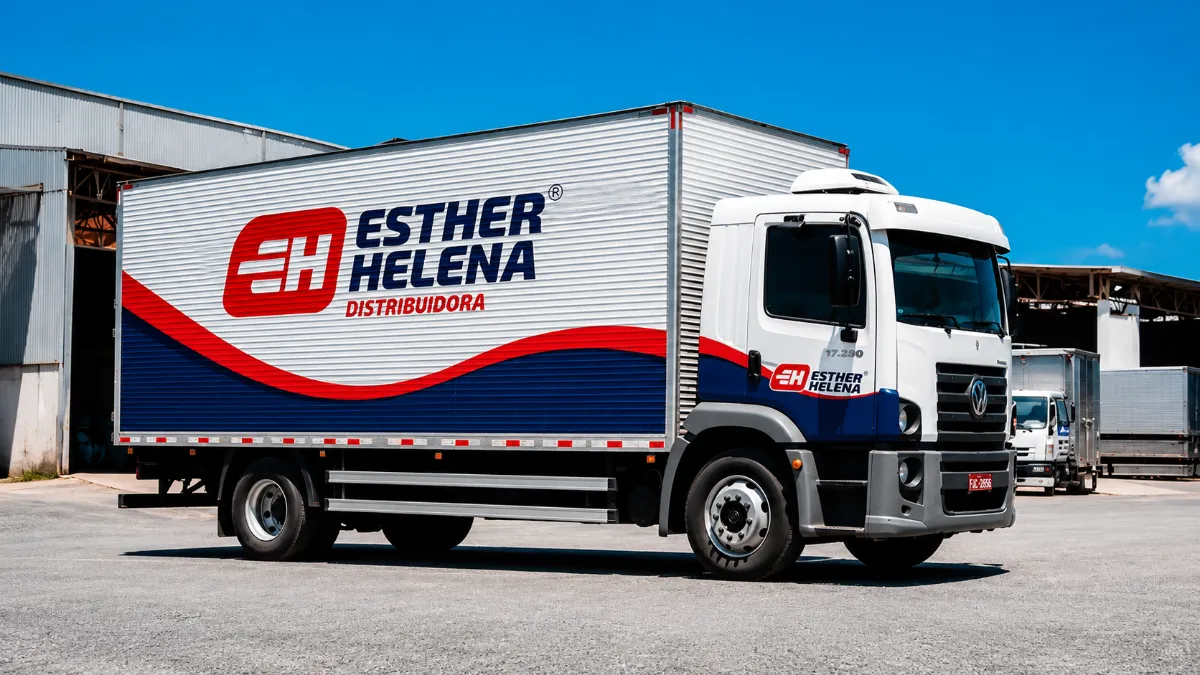 Esther Helena Distribuidora abre vagas para motoristas de caminhão com CNH C ou D
