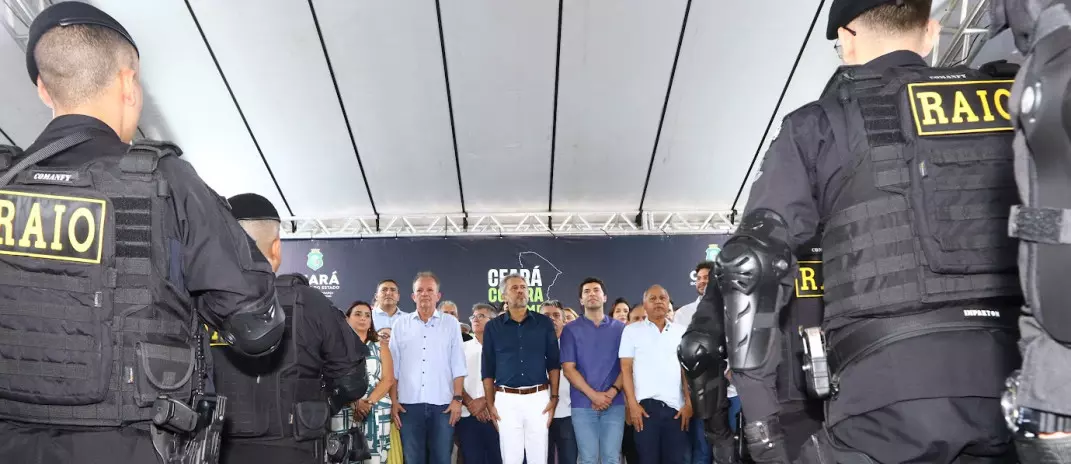 Governo do Ceará entrega 83ª base do CPRaio, central de videomonitoramento e nova areninha em Milagres