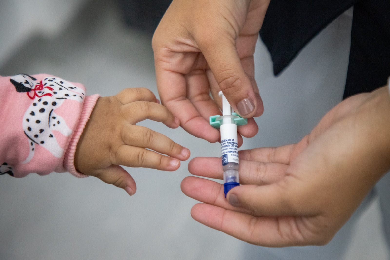 Bahia recebe cerca de 37,5 mil doses da vacina Pneumo 20 para crianças de até 5 anos