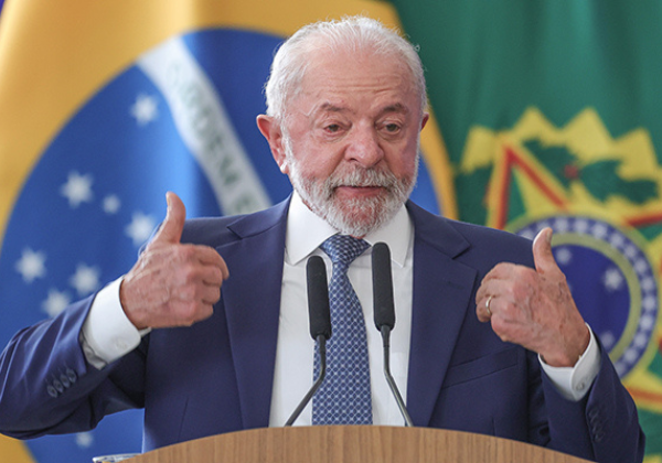 Lula sanciona lei que autoriza isenção de ISS para empresas da Copa Feminina de 2027