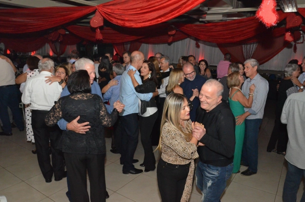 Jantar Show de Dia dos Namorados