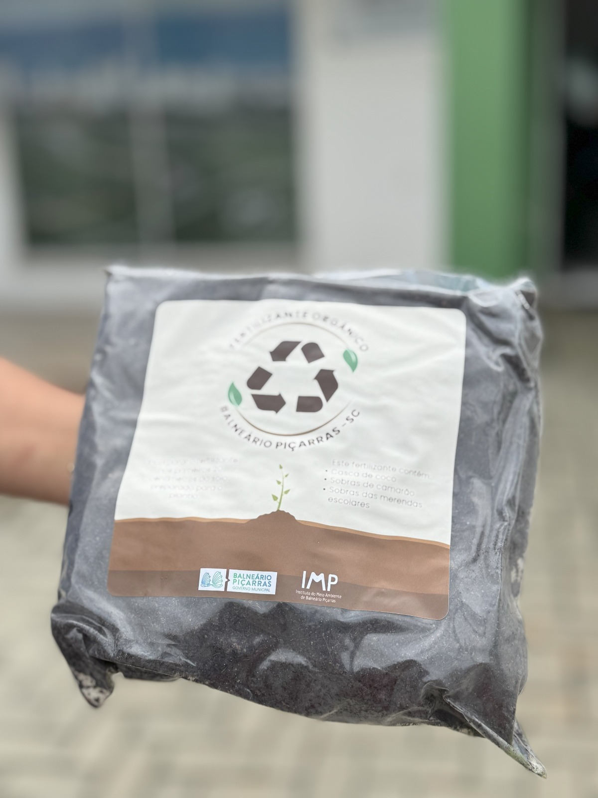 IMP realiza distribuição de adubo orgânico de terça a quinta-feira (16 a 18/06)