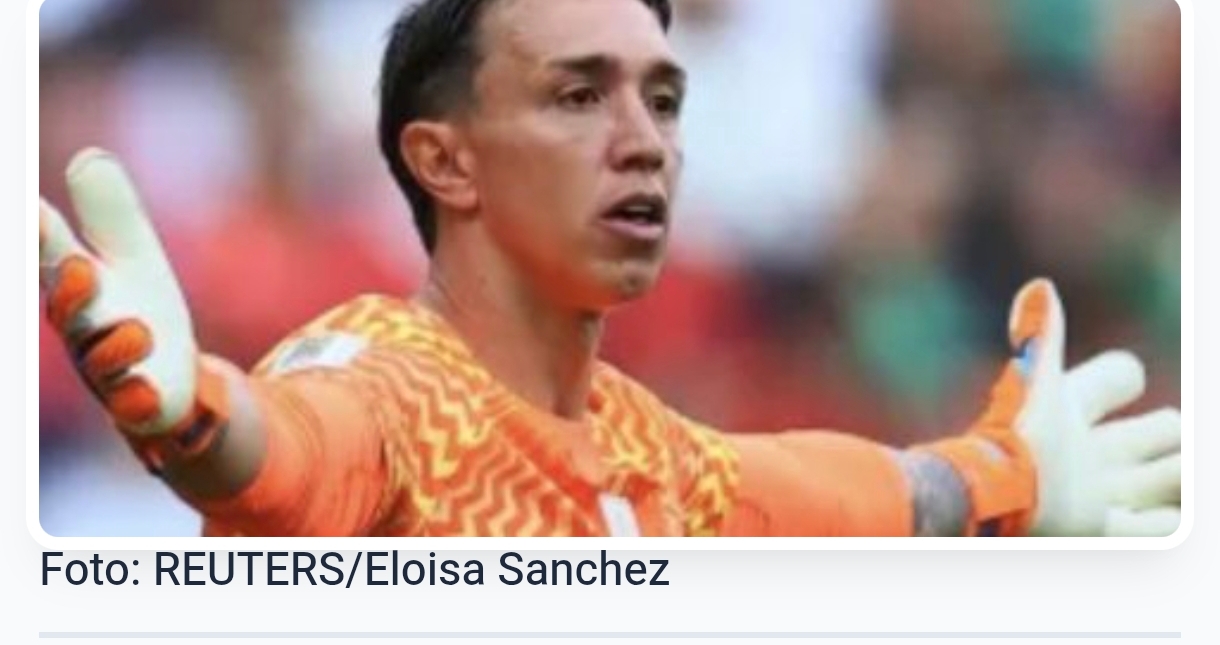 Muslera se desculpa por falha e eliminação do Uruguai: 