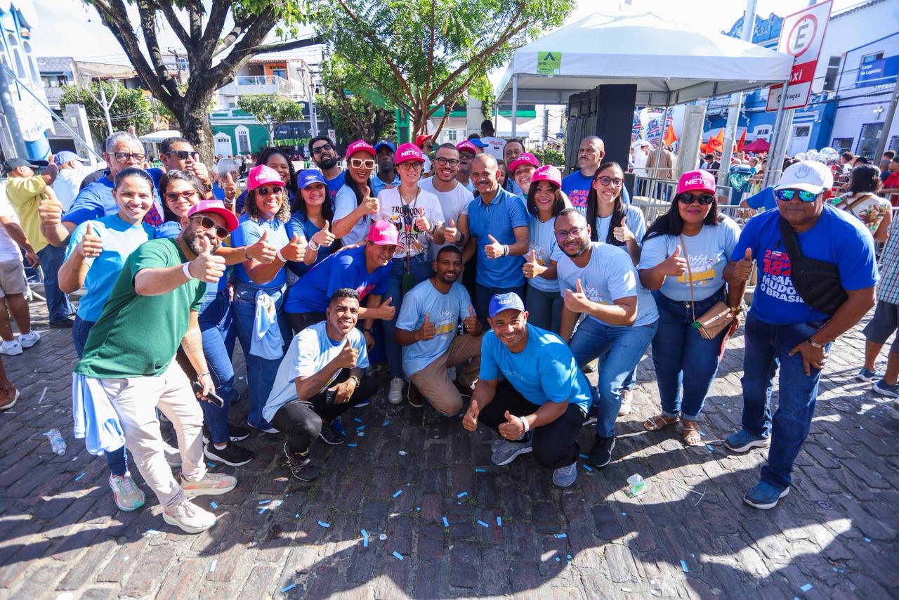 Elinaldo participa do 2 de Julho e defende projeto de desenvolvimento para a Bahia