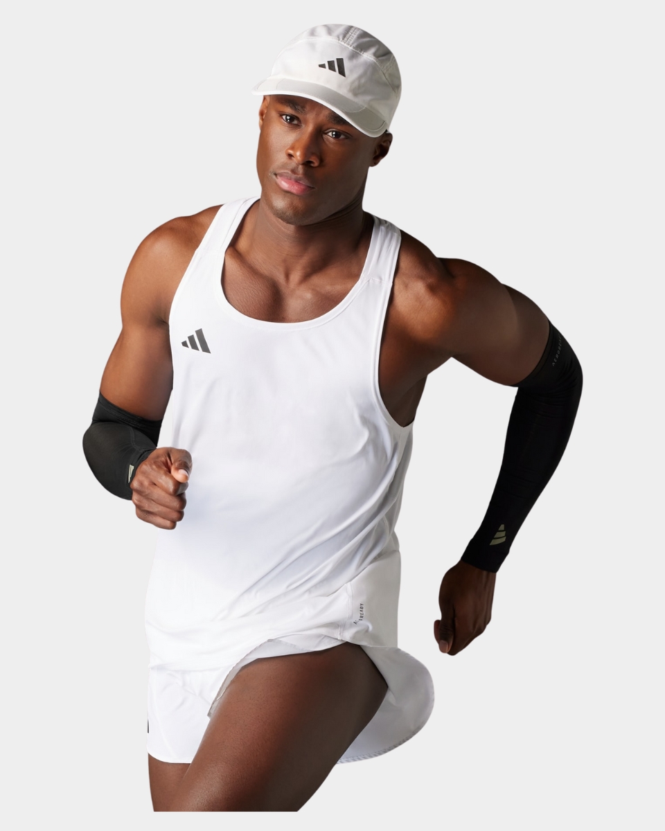 CAMISILLA ADIDAS BLANCO MEN LOGO NEGRO IX2853