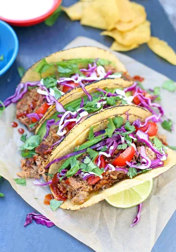 Tacos de cerdo desmenuzado ahumado