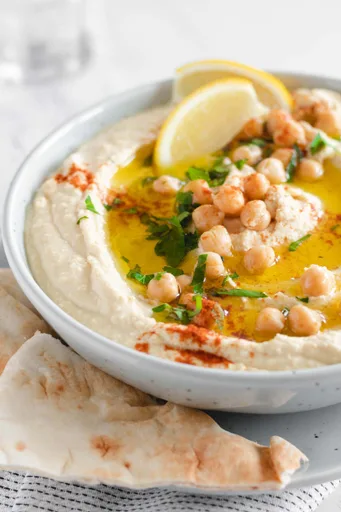 Traditional Creamy Hummus