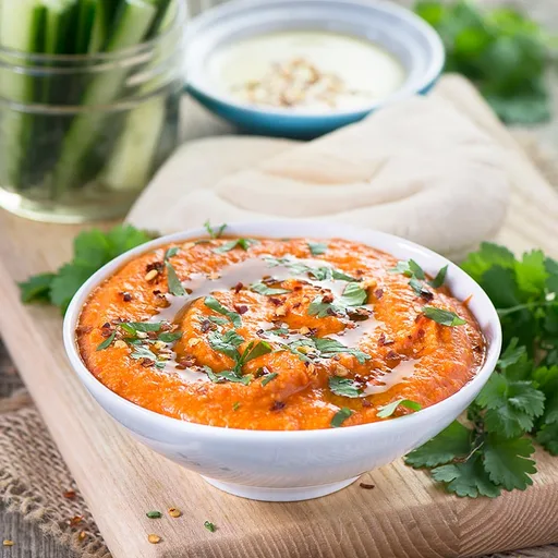 Hummus de pimiento rojo asado y guindilla