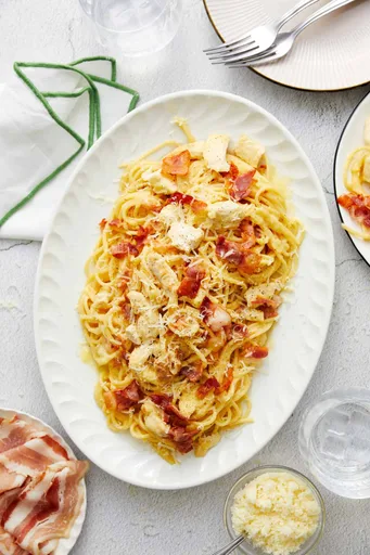 Carbonara de pollo