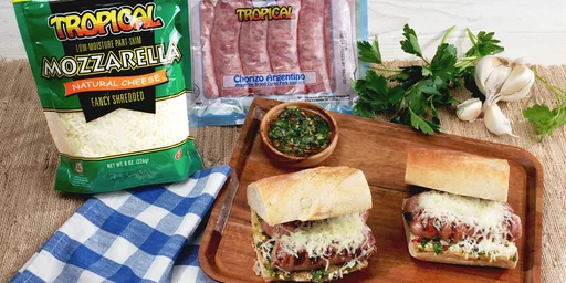 Choripán (Sándwich de chorizo y queso)