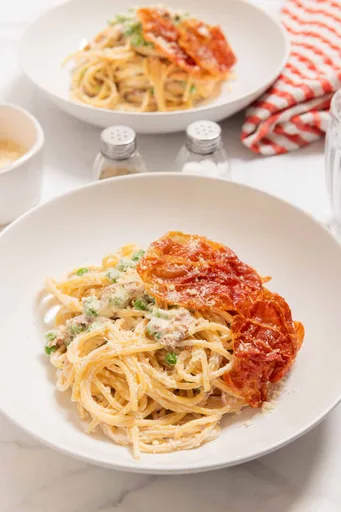 Pasta con jamón serrano