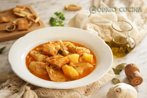 Patatas guisadas con bacalao