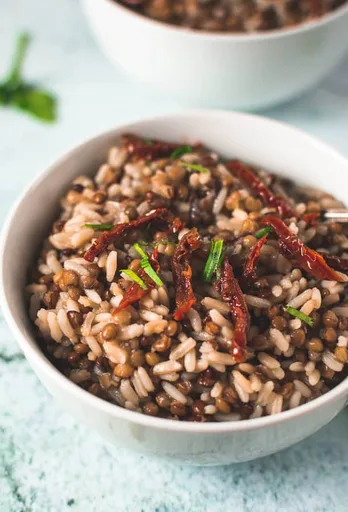 Greek Lentil Rice - Fakorizo