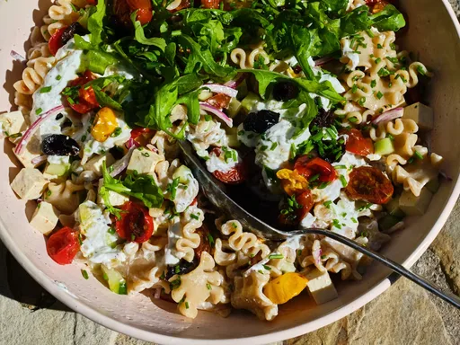 Ensalada de pasta mediterránea