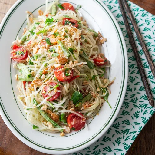 Thai Papaya Salad (Som Tam)
