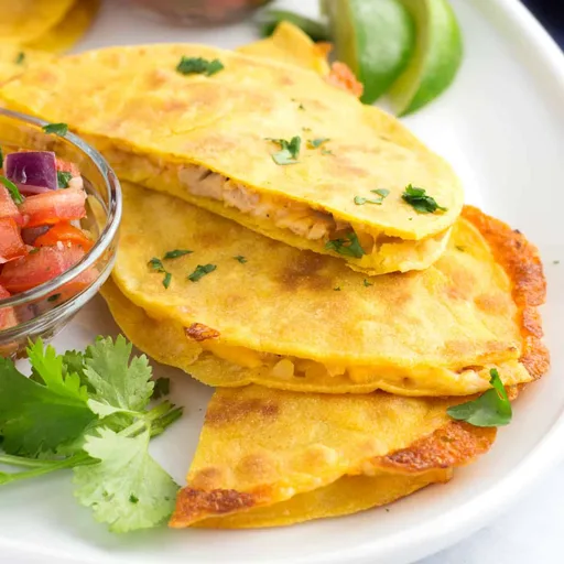 Quesadilla Fácil de Tortilla de Maíz (Quesadilla de Taco)