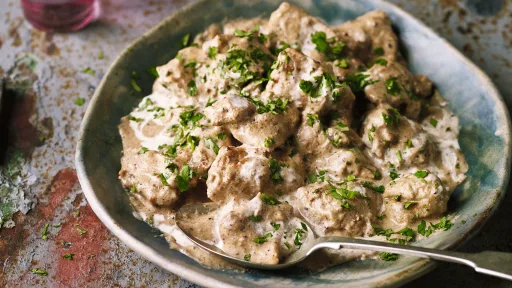 Curry de Pollo Estilo Korma (Korma Murg Curry)