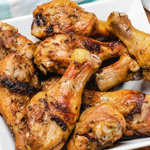 Muslos de pollo al horno con piel crujiente