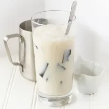 Vietnamese Grass Jelly and Milk Dessert (Sửa Sương Sáo)